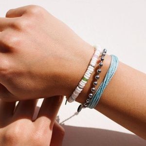 Pura Vida Bracelet stack + stickers!!
